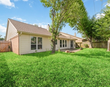 20822 Whitevine Way - Photo Thumbnail 24