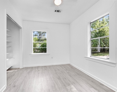 19355 Forest Lane Circle - Photo Thumbnail 18