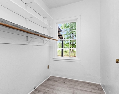 19355 Forest Lane Circle - Photo Thumbnail 23
