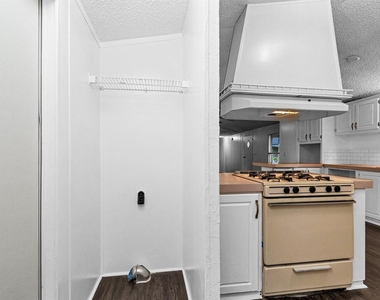 19339 Forest Lane Circle - Photo Thumbnail 23