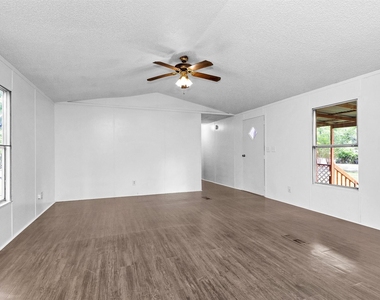 19339 Forest Lane Circle - Photo Thumbnail 9
