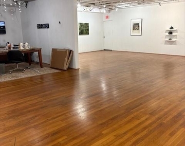 5102 Center Street - Photo Thumbnail 6