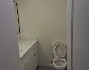 6835 Landor Street - Photo Thumbnail 10