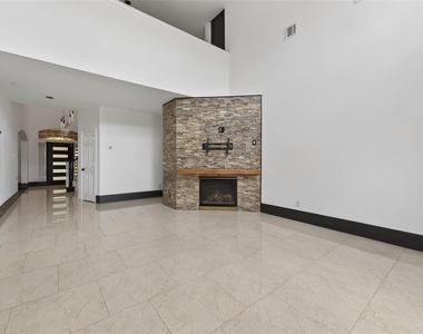 1311 Rene Court - Photo Thumbnail 8