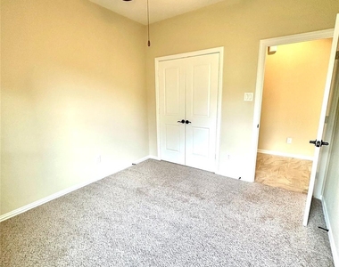 14818 Raleighs Meadow Court - Photo Thumbnail 8