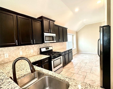 14818 Raleighs Meadow Court - Photo Thumbnail 1