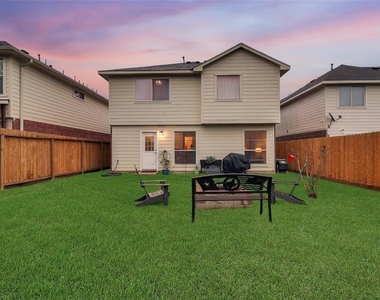 16923 Lockford Lane - Photo Thumbnail 6