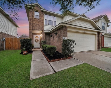 16923 Lockford Lane - Photo Thumbnail 1