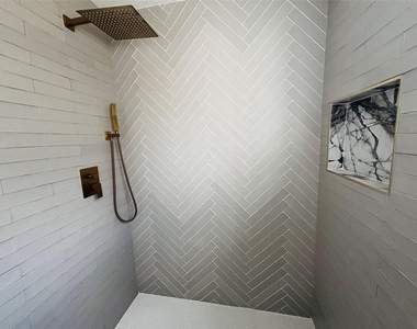 16246 Los Altos Drive - Photo Thumbnail 21