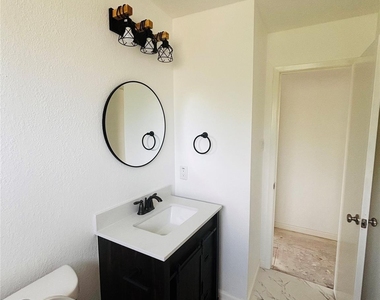 16246 Los Altos Drive - Photo Thumbnail 26