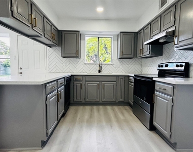 16246 Los Altos Drive - Photo Thumbnail 1