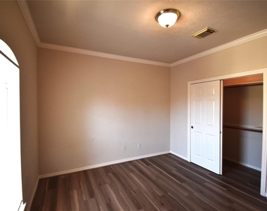 2835 Briarhurst Park - Photo Thumbnail 22
