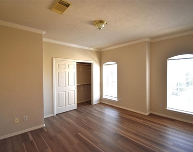 2835 Briarhurst Park - Photo Thumbnail 18