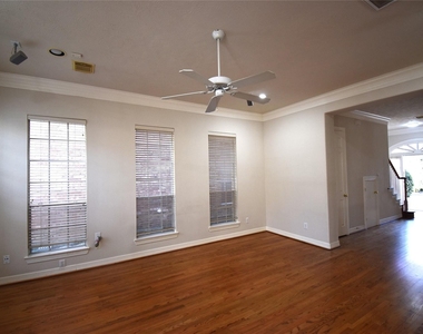 2835 Briarhurst Park - Photo Thumbnail 3