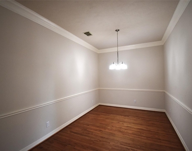 2835 Briarhurst Park - Photo Thumbnail 4