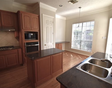 2835 Briarhurst Park - Photo Thumbnail 9
