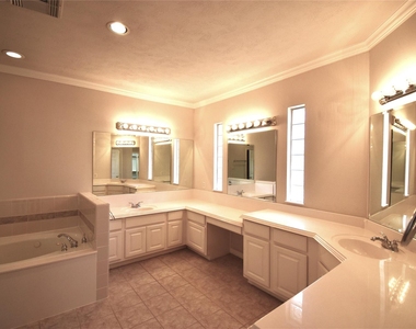 2835 Briarhurst Park - Photo Thumbnail 15