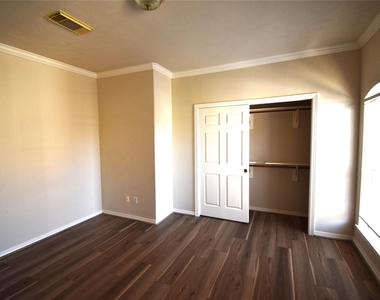 2835 Briarhurst Park - Photo Thumbnail 19