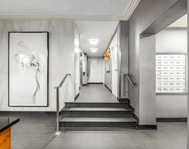 East 35th Street - Photo Thumbnail 8
