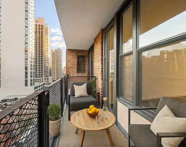 East 35th Street - Photo Thumbnail 1