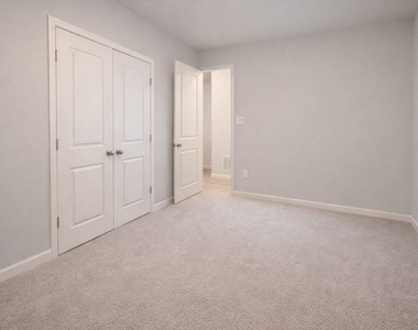 20935 Endeavor Street - Photo Thumbnail 7