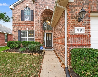 19842 Shallow Shaft Lane - Photo Thumbnail 6