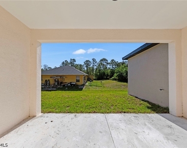 1938 Laverna Avenue - Photo Thumbnail 16