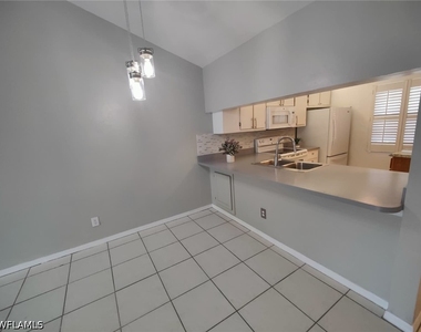 2668 Kings Lake Boulevard - Photo Thumbnail 10