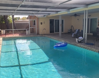 1403 Davis Drive - Photo Thumbnail 4