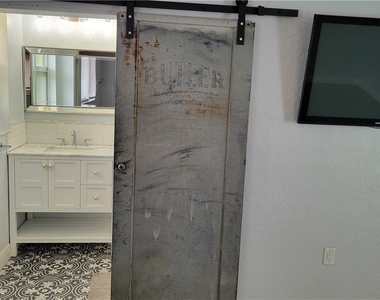 1403 Davis Drive - Photo Thumbnail 23