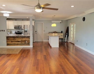 1403 Davis Drive - Photo Thumbnail 7