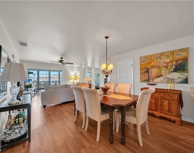 8741 Lueck Lane - Photo Thumbnail 10
