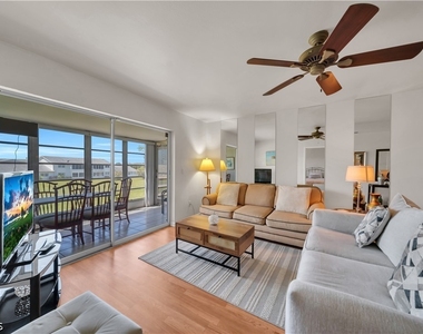8741 Lueck Lane - Photo Thumbnail 9