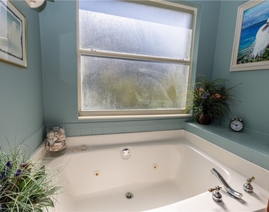 9411 Old Hickory Circle - Photo Thumbnail 9