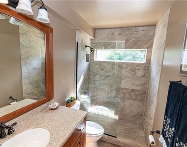 9411 Old Hickory Circle - Photo Thumbnail 11