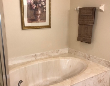 9600 Roundstone Circle - Photo Thumbnail 29