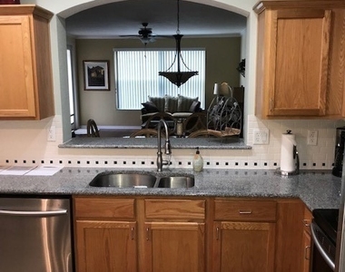 9600 Roundstone Circle - Photo Thumbnail 4
