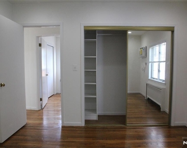 610 Grand - Photo Thumbnail 14