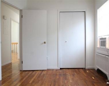610 Grand - Photo Thumbnail 12