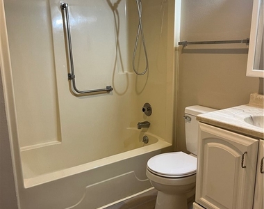 1747 Pebble Beach Drive - Photo Thumbnail 31