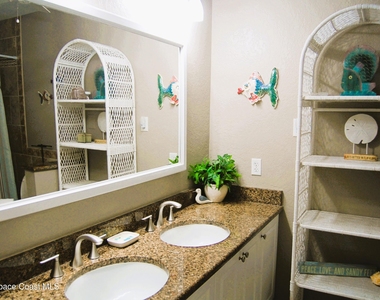 5350 Ocean Beach Boulevard - Photo Thumbnail 11