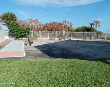 5350 Ocean Beach Boulevard - Photo Thumbnail 15
