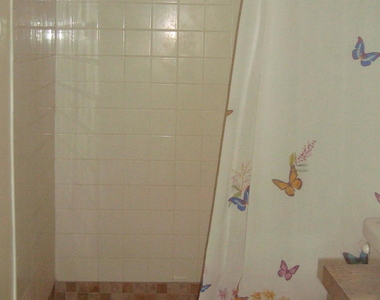 190 E Olmstead Drive - Photo Thumbnail 6