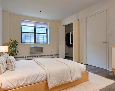 1159 Yonkers Avenue - Photo Thumbnail 4