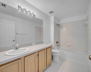 727 Kensington Lake Circle - Photo Thumbnail 31