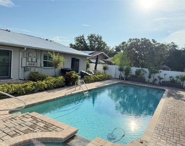 440 50th Avenue N - Photo Thumbnail 22