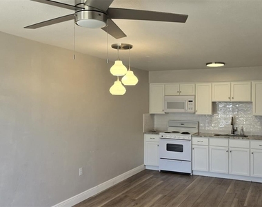 4356 Tahitian Gardens Circle - Photo Thumbnail 9