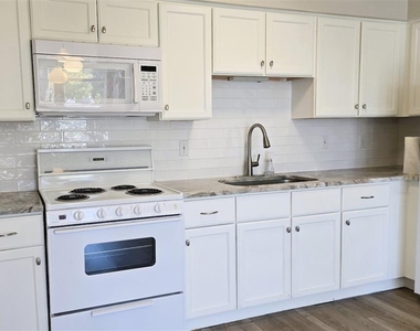 4356 Tahitian Gardens Circle - Photo Thumbnail 5