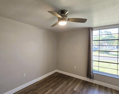 4356 Tahitian Gardens Circle - Photo Thumbnail 11