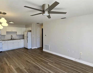 4356 Tahitian Gardens Circle - Photo Thumbnail 4
